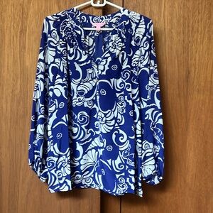 Size medium lily Pulitzer top
